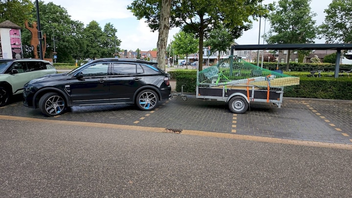 Lynk & Co 01 (2023)