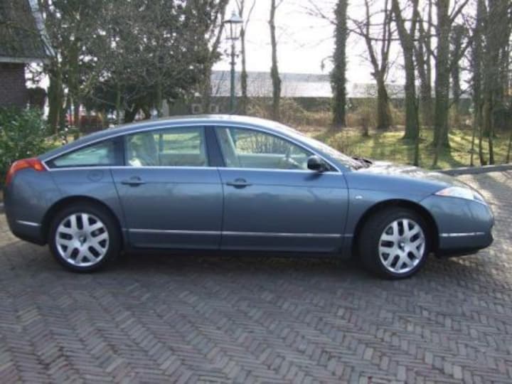 Citroën C6 2.7 HDiF V6 Exclusive (2007)