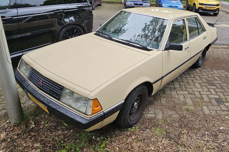 Deze Mitsubishi Galant is knap oud geworden - In het Wild