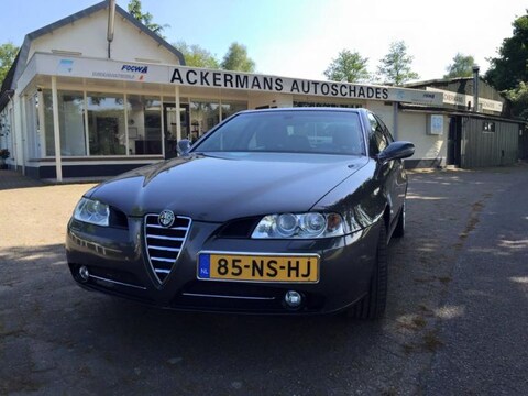 Alfa Romeo 166 3.2 V6 24V Distinctive (2004)