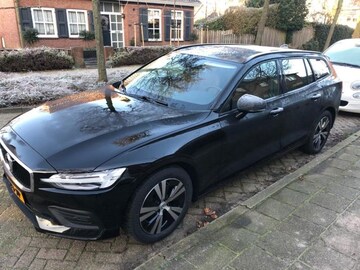 Volvo V60 B3 Momentum Advantage (2021)