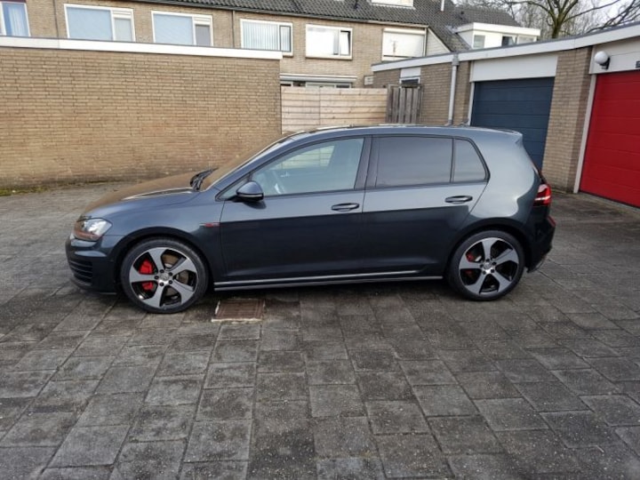 Volkswagen Golf VII GTI Performance 2.0 TSI ACC - Jung & Werth