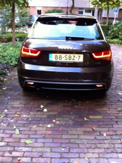Audi A1 1.2 TFSI S-Edition (2011)