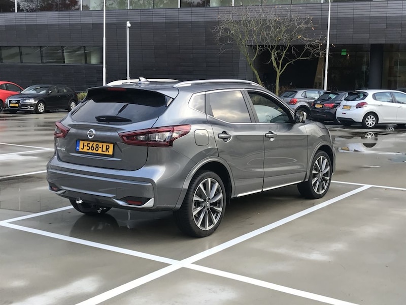 Nissan Qashqai DIG-T 160 Premium Edition (2020)
