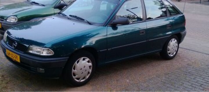 Opel Astra 1.6i GLS