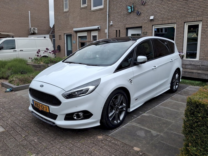 Ford S-MAX 2.0 EcoBoost ST-Line (2018)