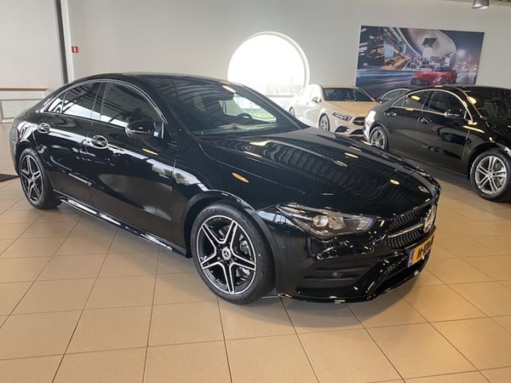 Mercedes-Benz CLA 200 Business Solution AMG (2020)