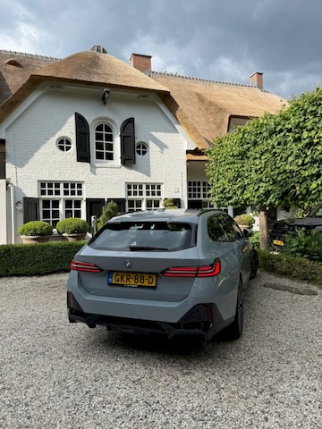 BMW i5 eDrive40 M Sport Edition Touring (2024)