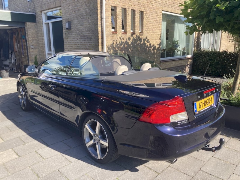 Volvo C70 T5 Summum (2011)