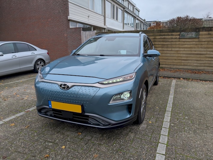 Hyundai Kona Electric 64kWh Premium (2020)