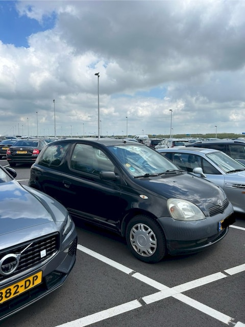 Toyota Yaris 1.0 16v VVT-i Linea Sol