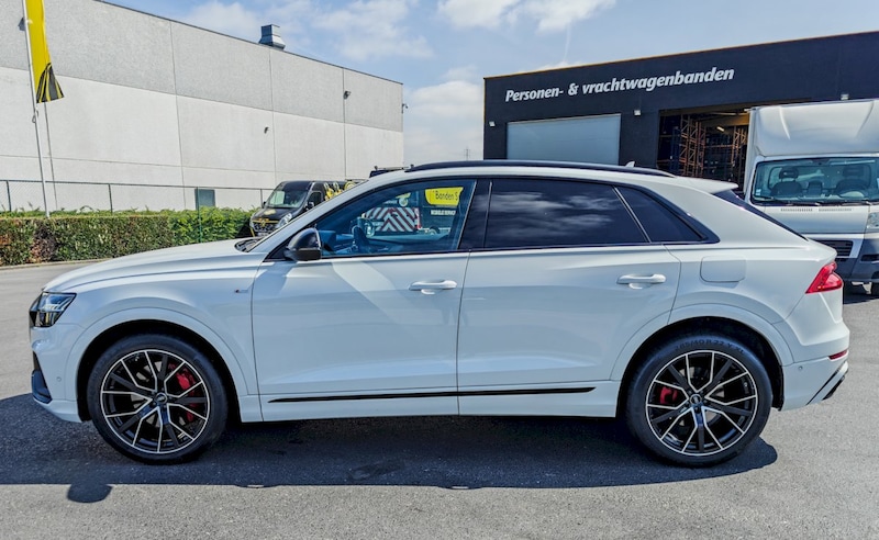 Audi Q8 60 TFSI e quattro Competition (2023)