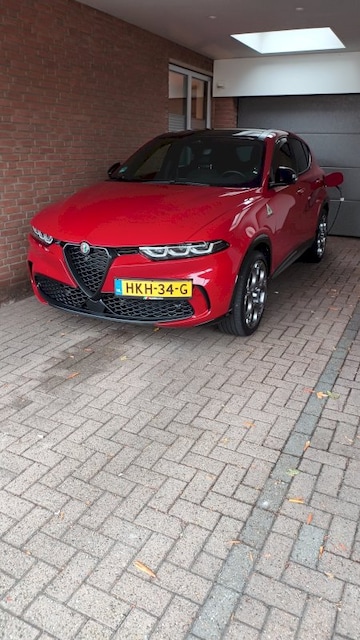 Alfa Romeo Tonale 1.3T Plug-In Hybrid 280pk Veloce (2025)