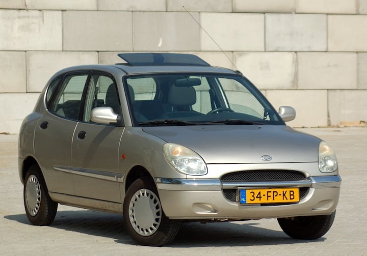 Daihatsu Sirion 1.0 12V XTi (2000)