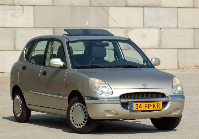 Daihatsu Sirion 1.0 12V XTi (2000)