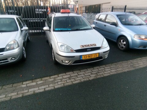 Ford Focus Wagon 1.6 16V Trend