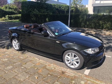 BMW 120d Cabrio High Executive (2010)