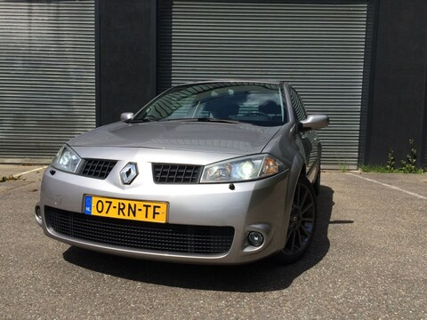 Renault Mégane 2.0 16V T 225 RS Trophy (2005)