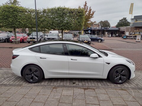 Tesla Model 3 RWD (2023)