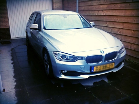 BMW 320d EffiecientDynamics Edition Touring High Execu (2013)