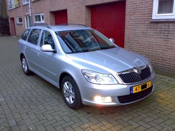 Skoda Octavia Combi 1.6 TDI GreenLine Businessline (2009)