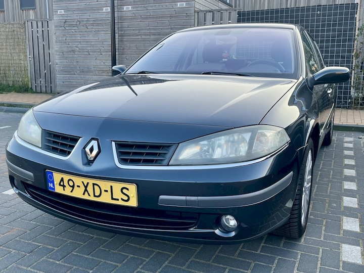 Renault Laguna 2.0 16V Business Line (2007)