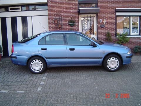 Mitsubishi Carisma 1.8 GDI Comfort (1999)