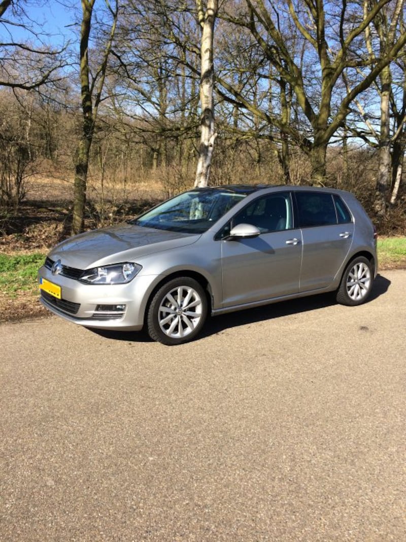 Volkswagen Golf 1.2 TSI 110pk Connected Series (2017)
