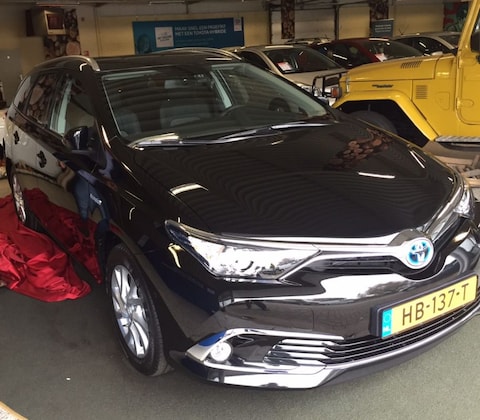 Toyota Auris Touring Sports 1.8 Hybrid Executive (2015)