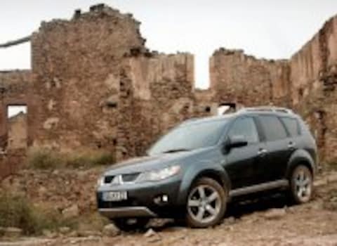 Mitsubishi Outlander 2.0 Di-D 4WD Instyle (2007)