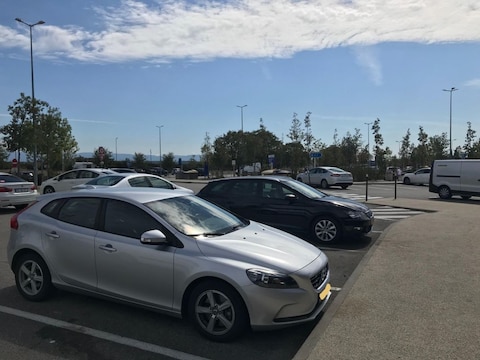 Volvo V40 D4 Business Kinetic (2014)