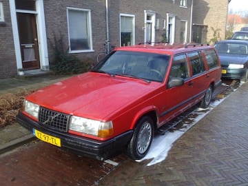 Volvo 940 Estate GL 2.3i (1991)
