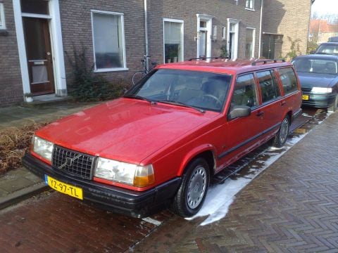 Volvo 940 Estate GL 2.3i (1991)