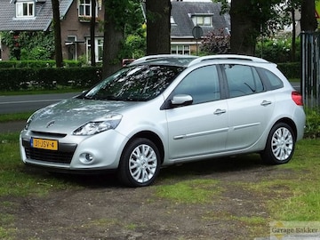 Renault Clio Estate TCE 100 Dynamique (2009)