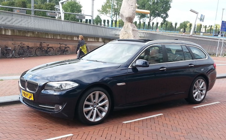 BMW 530d Touring High Executive (2010)