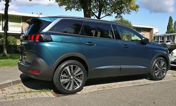 Peugeot 5008 Allure 1.2 PureTech 130 (2018)