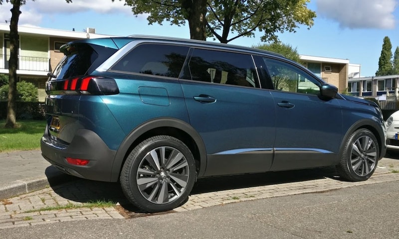 Peugeot 5008 Allure 1.2 PureTech 130 (2018)