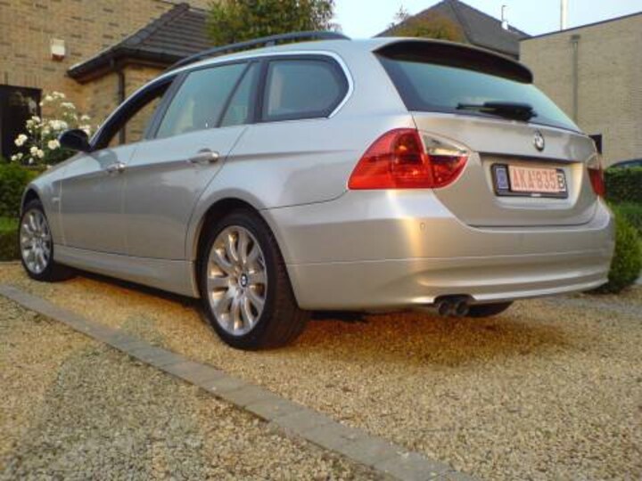 BMW 325d Touring (2007)
