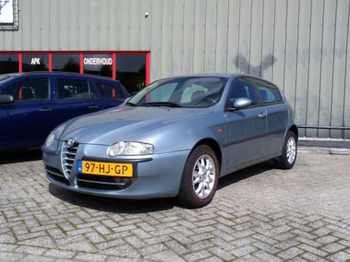 Alfa Romeo 147 1.6 T.Spark 16V Progression