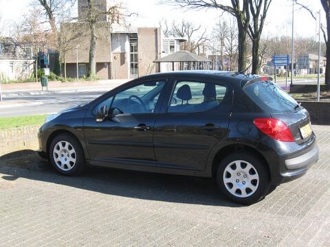 Peugeot 207 XR 1.4 (2008)
