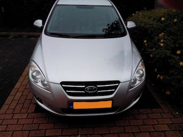 Kia Ceed 1.4 CVVT X-ecutive (2007)