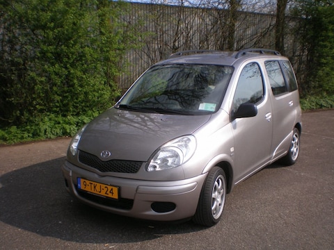 Toyota Yaris Verso 1.3 16v VVT-i Linea Sol