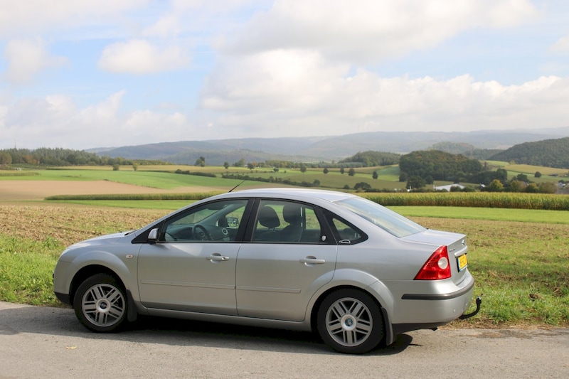 Ford Focus 1.6 16V Ghia (2005)