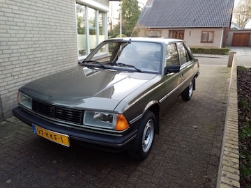 Peugeot 305 GL 1.3 (1985)
