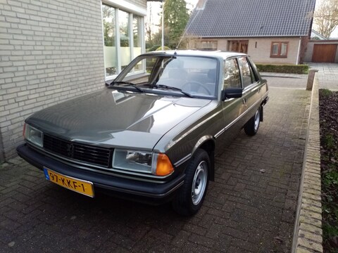Peugeot 305 GL 1.3 (1985)