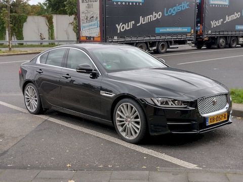 Jaguar XE 20t Prestige Pro Edition (2018)