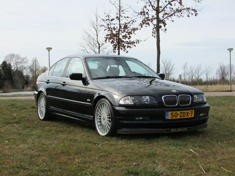 BMW 330i