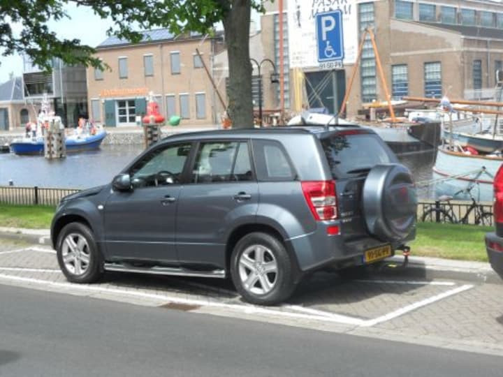 Suzuki Grand Vitara 2.0 Exclusive (2006)