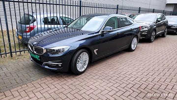 BMW 330i Gran Turismo (2019)