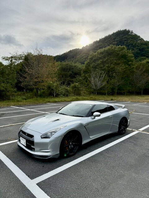 Nissan GT-R Premium Edition